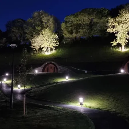 Goats Path Farm And Pod Park * Bantry