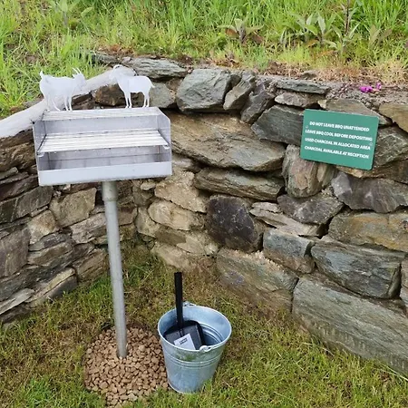 Goats Path Farm And Pod Park Bantry