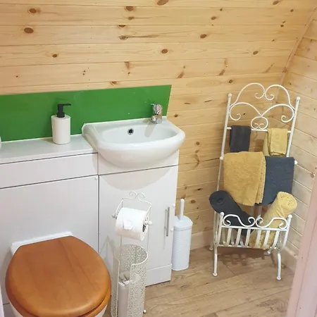 Goats Path Farm And Pod Park *